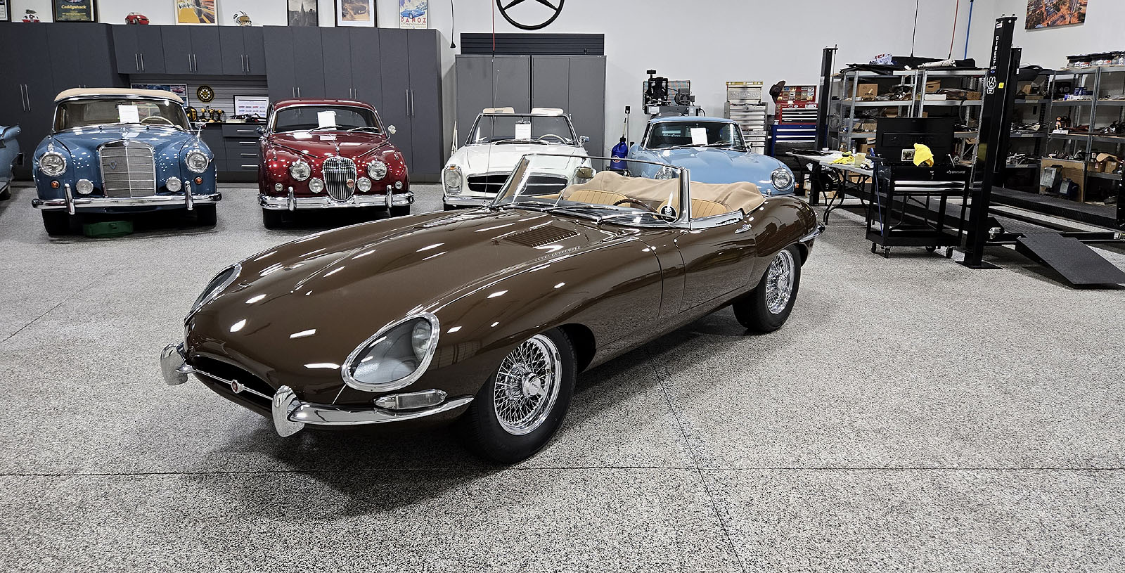 1965 Jaguar E-type Series 1 4.2 Roadster